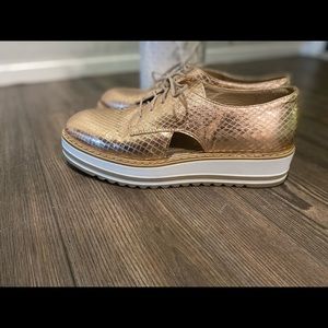 Summit by White Mountain loafers